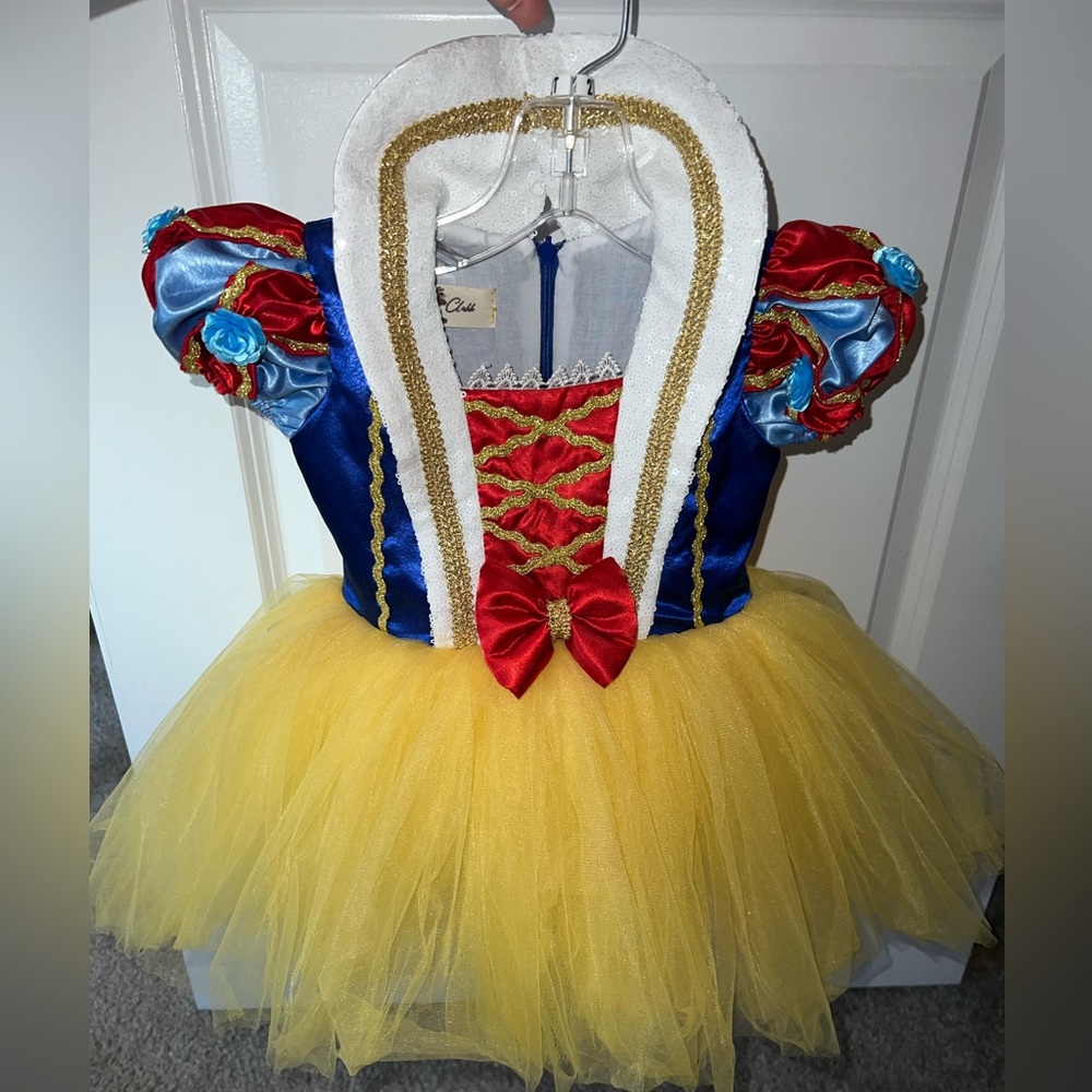 Beautiful Snow White inspired dress